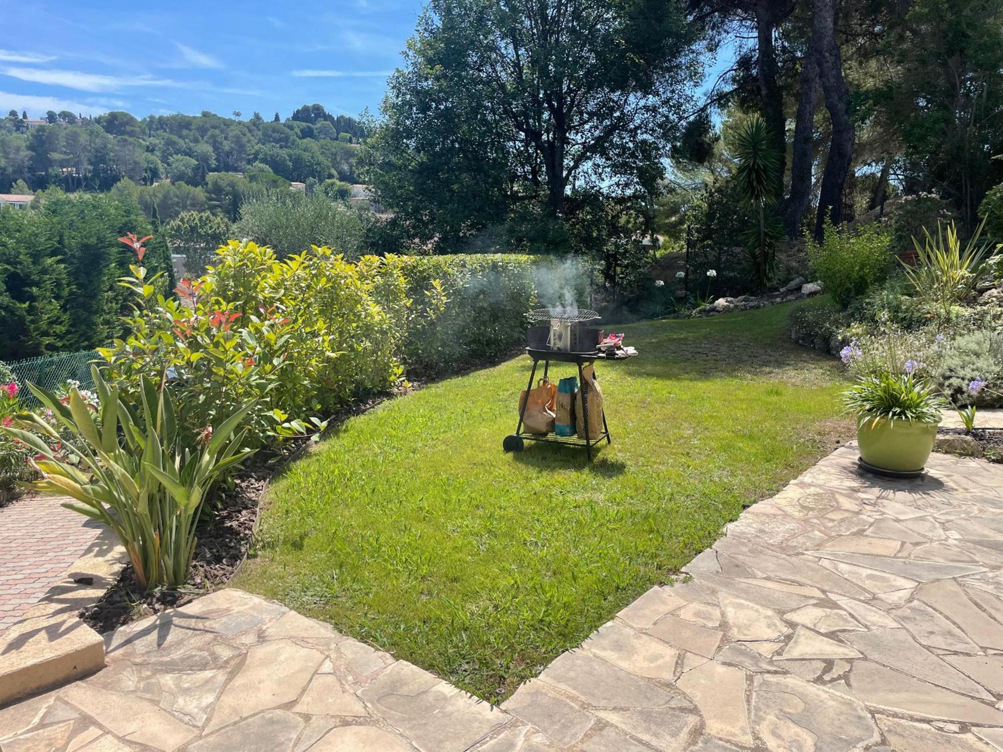 Superbe Appart de 50 m2 face au vieux village Mougins Extérieur photo